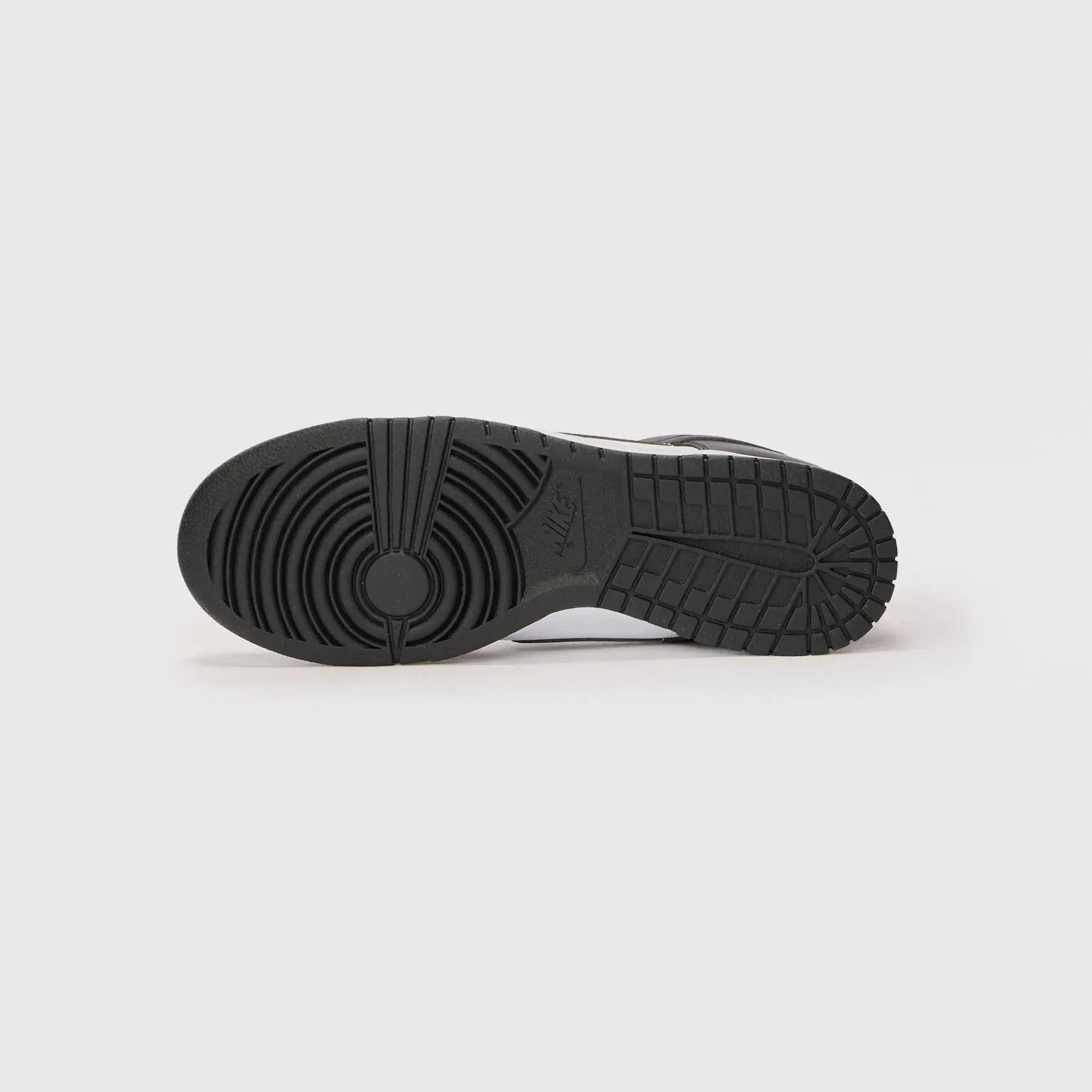 Nike Dunk Low Retro "White Black" (Panda)